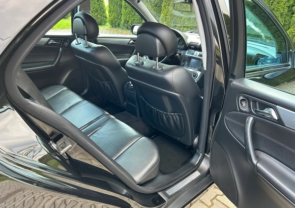 Mercedes-Benz Klasa C cena 22900 przebieg: 195777, rok produkcji 2005 z Krynki małe 529